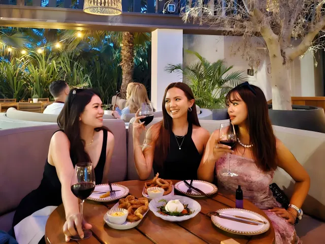 ULA Ras Al Khaimah: Beach Bar Guide, Hours and Visitor Tips