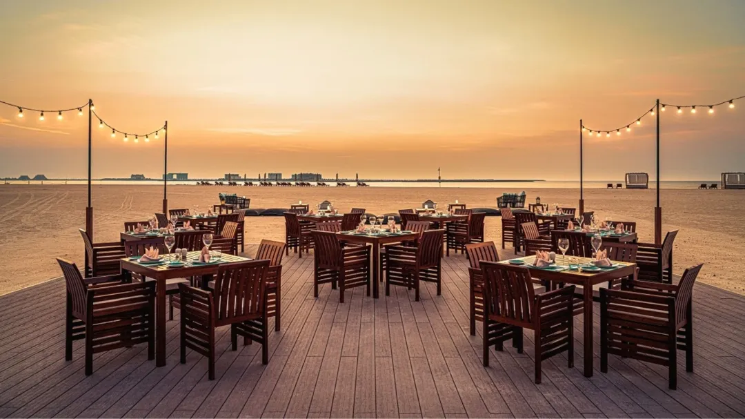 Beach Deck Ras Al Khaimah: A Fine-Dining Guide to Sunset Dinners by the Sea