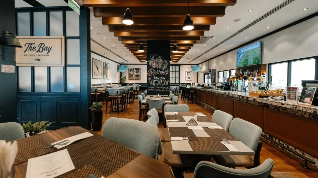The Bay Ras Al Khaimah: The Sports Bar at Al Hamra Golf Club